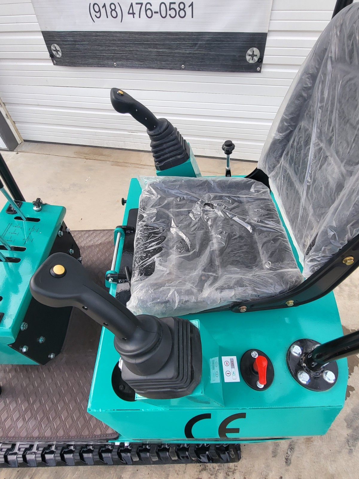 AGT MH12RX 1-Ton Tight-Access Mini Excavator, photo 9 of 9