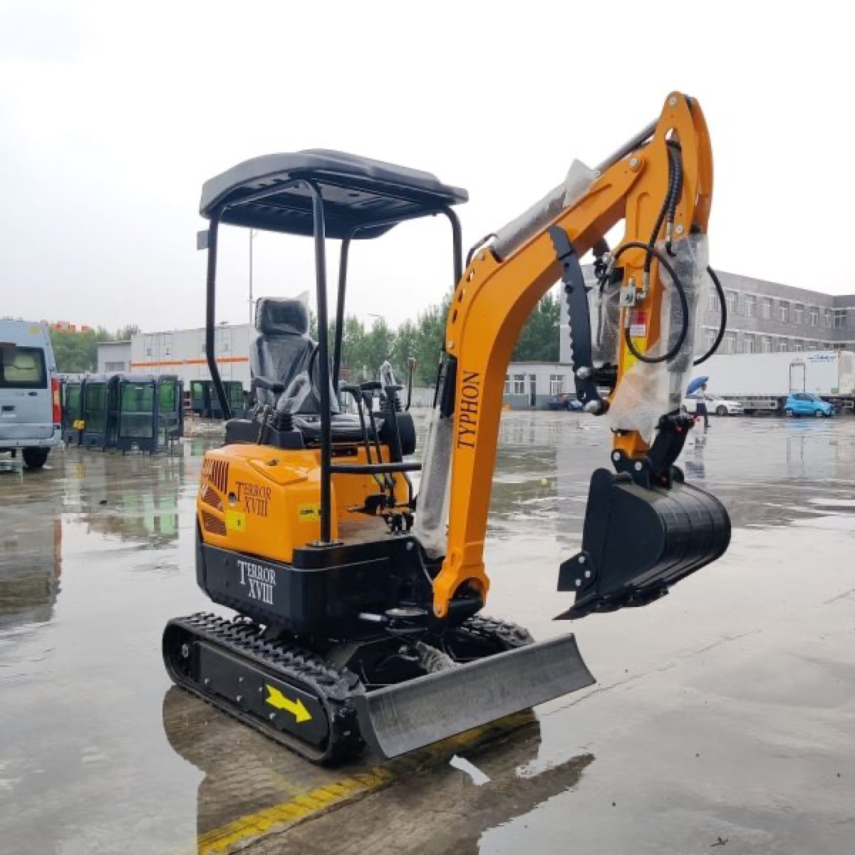 TYPHON TERROR XVIII 4000 lb Mini Excavator, photo 5 of 12